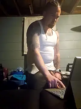 DaddyMac9746 online show from 03.15.25