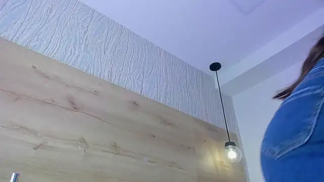 bella lovers  online show from 02.22.25