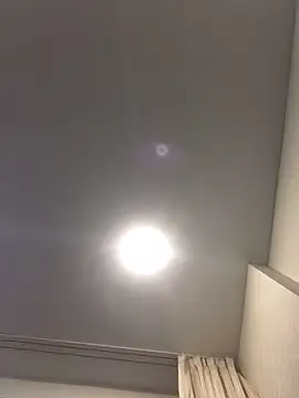 LynnAhNight online show from 11.21.25