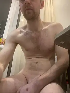 LynnAhNight online show from 02.11.26