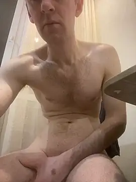 LynnAhNight online show from 02.17.26