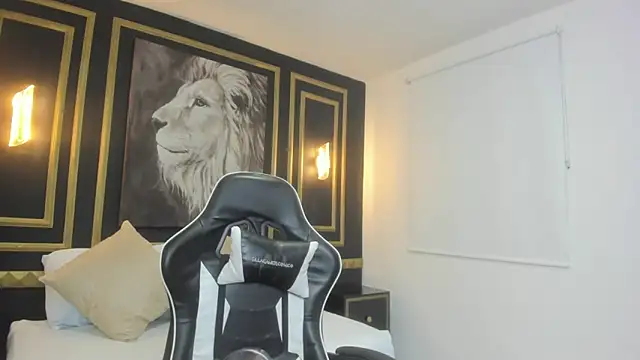 tiffanny doll  online show from 02.27.26