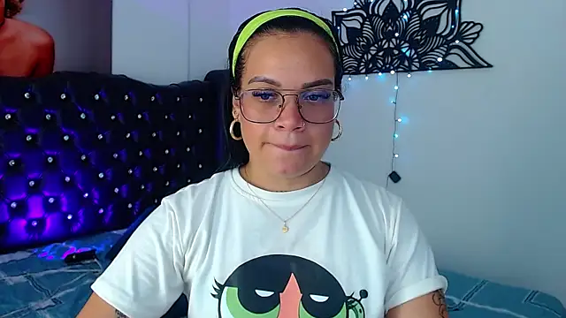 Snapshot of Taliana36 chatting on 02.14.25 Taliana36 online show from 02.14.25