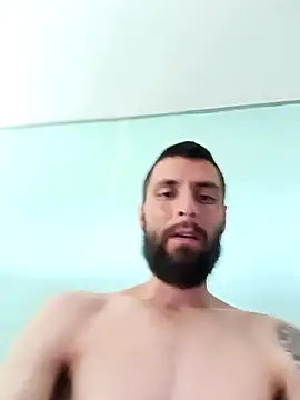 Snapshot of Dracoandr chatting on 10.14.25 Dracoandr online show from 10.14.25