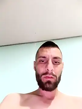 Snapshot of Dracoandr chatting on 10.17.25 Dracoandr online show from 10.17.25