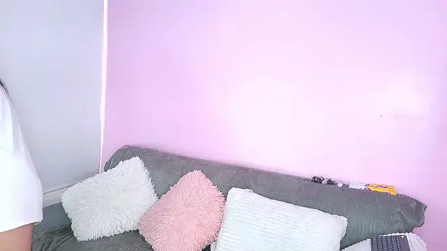 Hiyakasudere online show from 10.14.25