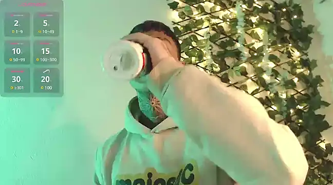 Snapshot of 7_Saturno_7 chatting on 02.06.25 7 Saturno 7 online show from 02.06.25