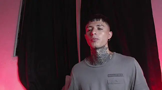 Snapshot of 7_Saturno_7 chatting on 02.17.25 7 Saturno 7 online show from 02.17.25