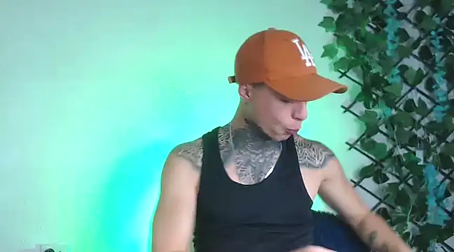 Snapshot of 7_Saturno_7 chatting on 02.27.25 7 Saturno 7 online show from 02.27.25