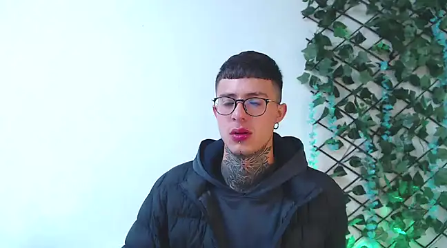 Snapshot of 7_Saturno_7 chatting on 03.07.25 7 Saturno 7 online show from 03.07.25