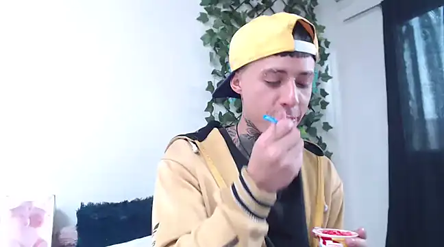 Snapshot of 7_Saturno_7 chatting on 03.11.25 7 Saturno 7 online show from 03.11.25