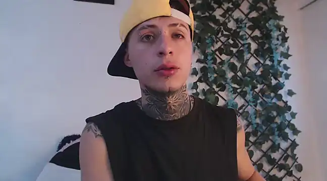 Snapshot of 7_Saturno_7 chatting on 03.11.25 7 Saturno 7 online show from 03.11.25