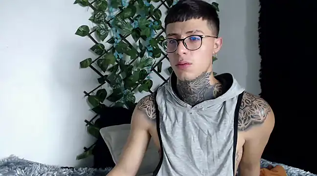 Snapshot of 7_Saturno_7 chatting on 03.16.25 7 Saturno 7 online show from 03.16.25