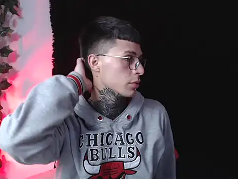 Snapshot of 7_Saturno_7 chatting on 03.19.25 7 Saturno 7 online show from 03.19.25