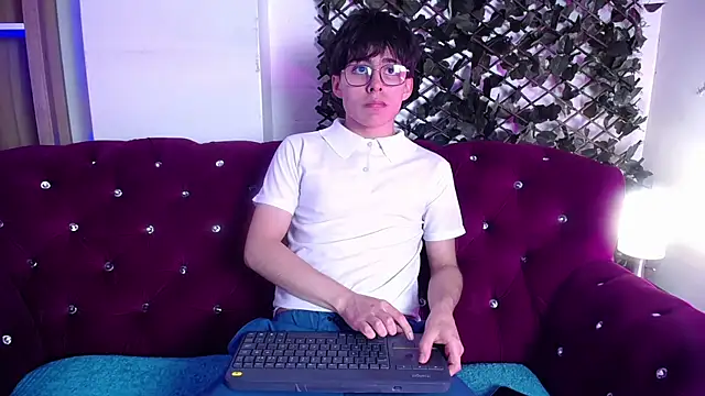 PepperTwink online show from 02.10.25