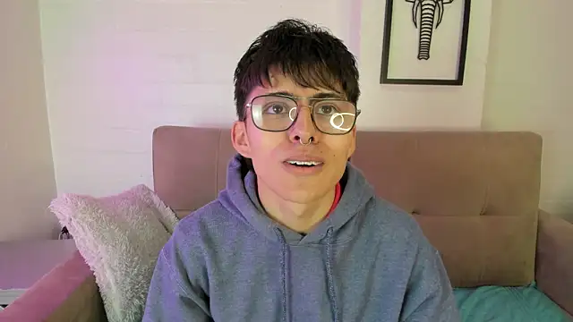 PepperTwink online show from 03.04.25