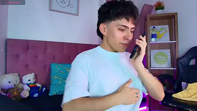 PepperTwink online show from 09.24.25