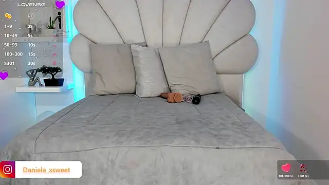 Snapshot of Danielaangelina chatting on 01.18.26 Danielaangelina online show from 01.18.26