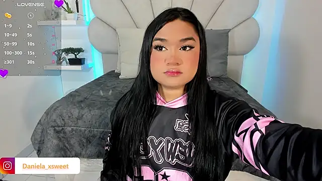 Snapshot of Danielaangelina chatting on 02.01.26 Danielaangelina online show from 02.01.26