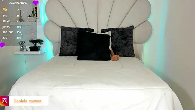 Snapshot of Danielaangelina chatting on 02.10.26 Danielaangelina online show from 02.10.26