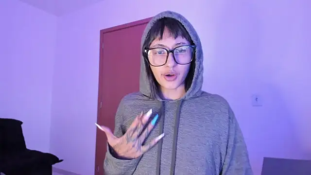 Snapshot of ggor4w33 chatting on 10.21.25 ggor4w33 online show from 10.21.25