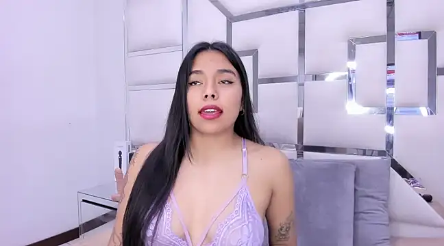 ZoeWan69 online show from 02.03.25