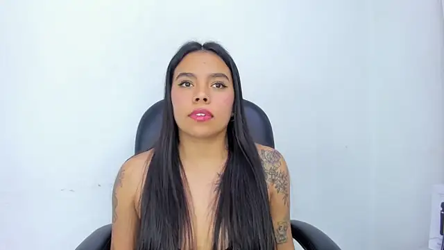 ZoeWan69 online show from 03.13.25