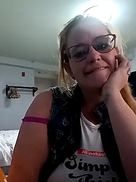 CutiepieMandii143 online show from 03.21.25