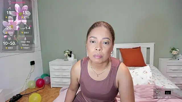 Snapshot of Izadi_7 chatting on 10.13.25 Izadi 7 online show from 10.13.25