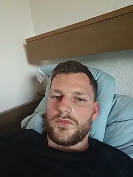 Snapshot of Cosmin224451 chatting on 06.21.26 Cosmin224451 online show from 06.21.26