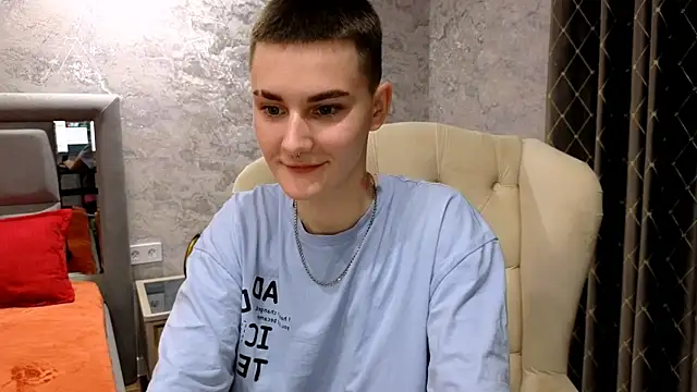 LindaBryantt online show from 02.02.25