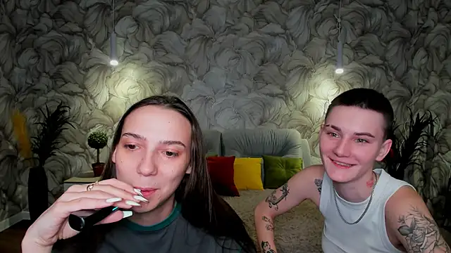 LindaBryantt online show from 02.06.25