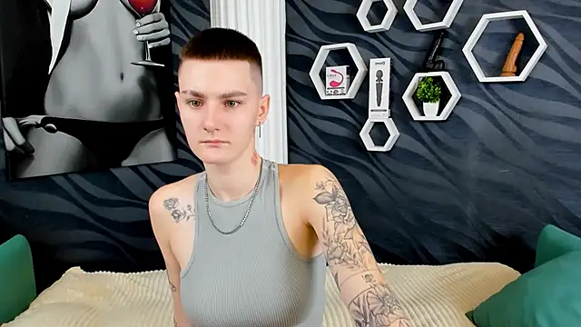 LindaBryantt online show from 02.09.25