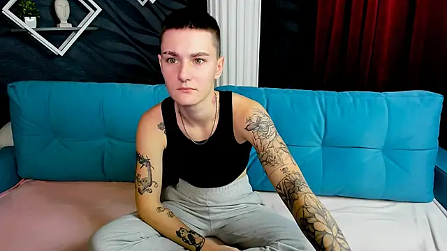 LindaBryantt online show from 02.18.25