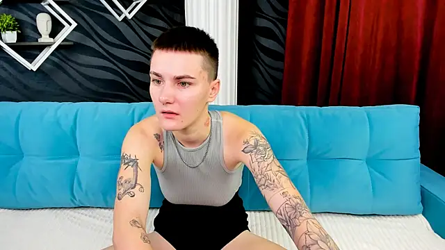 LindaBryantt online show from 02.23.25