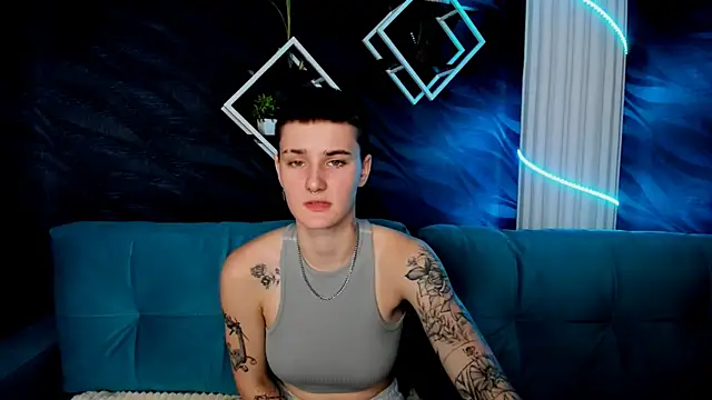 LindaBryantt online show from 03.07.25