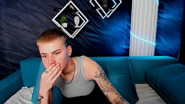 LindaBryantt online show from 03.18.25