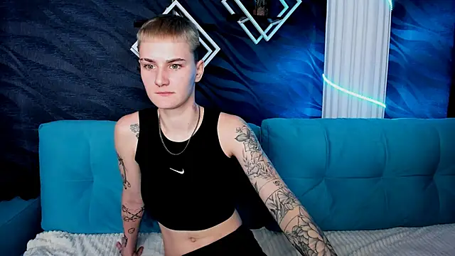 LindaBryantt online show from 03.23.25