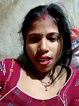 Snapshot of Miss_triha chatting on 03.11.25 Miss triha online show from 03.11.25