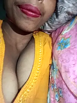 Snapshot of Miss_triha chatting on 09.11.25 Miss triha online show from 09.11.25