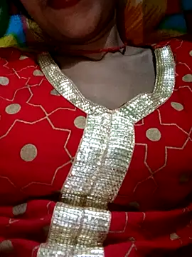 Snapshot of Miss_triha chatting on 11.06.25 Miss triha online show from 11.06.25