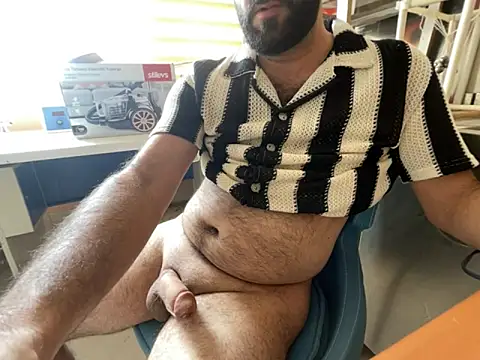 Snapshot of legolasleo chatting on 09.30.25 legolasleo online show from 09.30.25