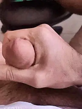 Snapshot of legolasleo chatting on 10.15.25 legolasleo online show from 10.15.25