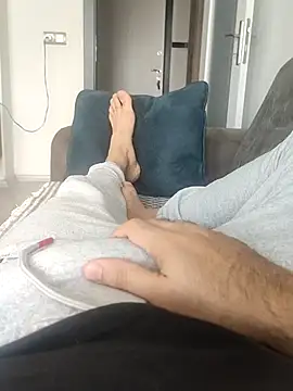 Snapshot of legolasleo chatting on 11.10.25 legolasleo online show from 11.10.25