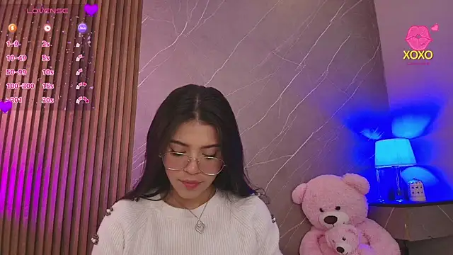 Snapshot of ariana_jhonson1 chatting on 04.21.26 ariana jhonson1 online show from 04.21.26