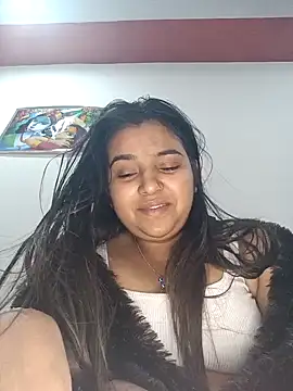 RAYI 01 online show from 02.08.25