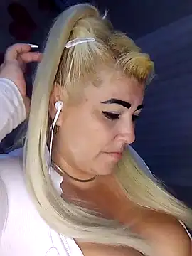 BonniAdams online show from 10.05.25