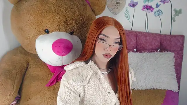 Khloe Leal online show from 02.08.25