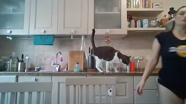 PrincessEileen89 online show from 12.18.25