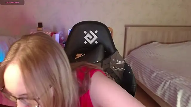 Agatha Mott online show from 02.08.26